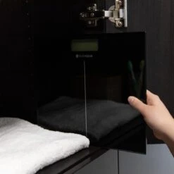 Silvergear® Personenweegschaal Digitaal - Weegschaal - Makkelijk Op Te Bergen - Verlicht LCD Scherm - Zwart -Winkel Voor Thuisgezondheidsmeetapparatuur 1200x1200 159