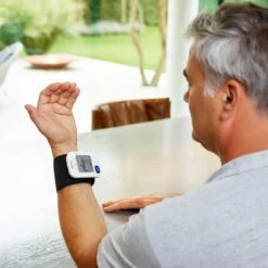 OMRON RS3 Intelli IT Bloeddrukmeter Pols - Blood Pressure Monitor Met Hartslagmeter – Onregelmatige Hartslag -Klinisch Gevalideerde Polsbloeddrukmeter - 13,5 Tot 21,5 Cm Manchet – 3 Jaar Garantie -Winkel Voor Thuisgezondheidsmeetapparatuur 1200x1200 383