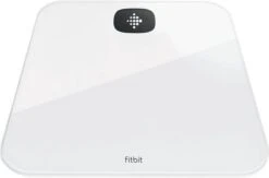 Fitbit Aria Air + Inspire HR Elektronische Weegschaal Vierkant Wit -Winkel Voor Thuisgezondheidsmeetapparatuur 1200x792 2