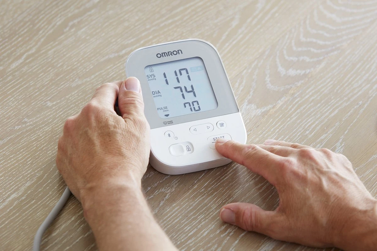 OMRON X4 Smart Bloeddrukmeter Bovenarm - Aanbevolen Door Hartstichting - Blood Pressure Monitor Met Hartslagmeter – Onregelmatige Hartslag - Klinisch Gevalideerd - Met Mobiele App - 22 Tot 42 Cm Manchet – 3 Jaar Garantie 15 OMRON X4 Smart Bloeddrukmeter Bovenarm - Aanbevolen Door Hartstichting - Blood Pressure Monitor Met Hartslagmeter – Onregelmatige Hartslag - Klinisch Gevalideerd - Met Mobiele App - 22 Tot 42 Cm Manchet – 3 Jaar Garantie - Afbeelding 13