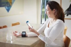 OMRON RS7 Intelli IT Bloeddrukmeter Pols - Blood Pressure Monitor Met Hartslagmeter – Onregelmatige Hartslag -Klinisch Gevalideerde Polsbloeddrukmeter - Met Mobiele App - 13,5 Tot 21,5 Cm Manchet – 3 Jaar Garantie -Winkel Voor Thuisgezondheidsmeetapparatuur 1200x800 44