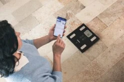 OMRON VIVA Slimme Bluetooth Weegschaal Met Lichaamsanalyze En Vetpercentage - Volledige Bio-Elektrische Impedantie Analyze (BIA) - Smart Personenweegschaal Digitaal - Smart Scale - Met Mobiele App - Klinisch Gevalideerd – Zwart -Winkel Voor Thuisgezondheidsmeetapparatuur 1200x800 5
