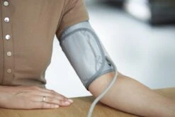 OMRON X2 Basic Bloeddrukmeter Bovenarm - Aanbevolen Door Hartstichting - Blood Pressure Monitor Met Hartslagmeter – Onregelmatige Hartslag - Klinisch Gevalideerd - 22 Tot 32 Cm Manchet – 3 Jaar Garantie -Winkel Voor Thuisgezondheidsmeetapparatuur 1200x800 62