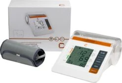Cresta Care BPM820S Digitale Bovenarm Bloeddrukmeter | Meet Gemiddelde Bloeddruk Over Drie Metingen | XL-manchet 22 - 42 Cm | Opbergvak Voor Manchet | 3 Jaar Garantie -Winkel Voor Thuisgezondheidsmeetapparatuur 1200x817