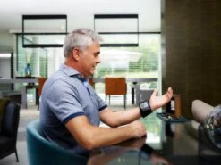 OMRON RS7 Intelli IT Bloeddrukmeter Pols - Blood Pressure Monitor Met Hartslagmeter – Onregelmatige Hartslag -Klinisch Gevalideerde Polsbloeddrukmeter - Met Mobiele App - 13,5 Tot 21,5 Cm Manchet – 3 Jaar Garantie -Winkel Voor Thuisgezondheidsmeetapparatuur 1200x900 19