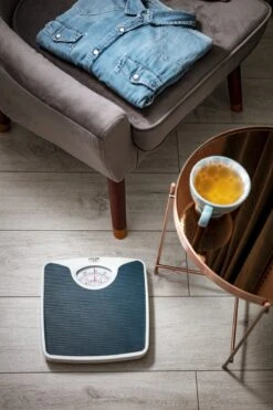 Adler AD 8151b - Personenweegschaal - Analoog - Blauw -Winkel Voor Thuisgezondheidsmeetapparatuur 800x1200 4