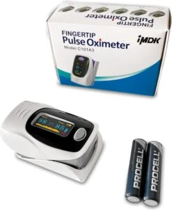 IMDK - Saturatiemeter - Zuurstofmeter - Pulse Oximeter - Incl. Batterijen - Wit - ABS - 1.5V-blok - Batterij - Medisch Hulpmiddel -Winkel Voor Thuisgezondheidsmeetapparatuur 980x1200